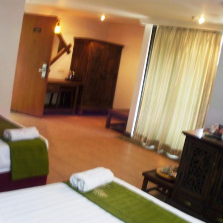 Eagle Bay Hotel Langkawi Exterior photo