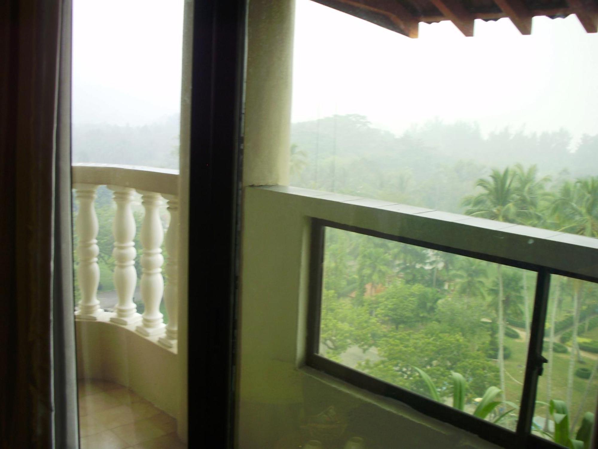 Eagle Bay Hotel Langkawi Room photo