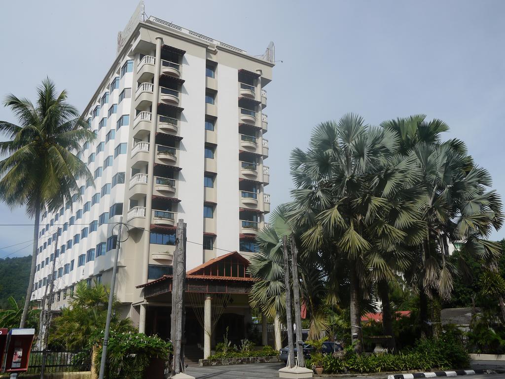 Eagle Bay Hotel Langkawi Exterior photo